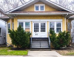 Short-sale Listing in S EAST AVE OAK PARK, IL 60304