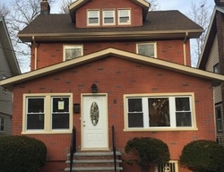 Short-sale Listing in LAFAYETTE PL IRVINGTON, NJ 07111