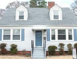 Short-sale in  W LORENGO AVE Norfolk, VA 23503