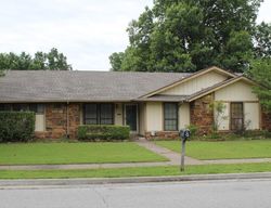 Short-sale in  W BROADWAY ST Broken Arrow, OK 74012