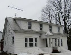 Short-sale in  MAPLE AVE Farmington, ME 04938