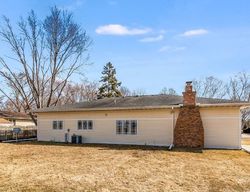 Short-sale in  ELLEN LN Batavia, IL 60510