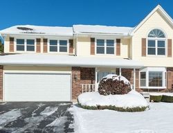 Short-sale Listing in W DAWN CT GURNEE, IL 60031