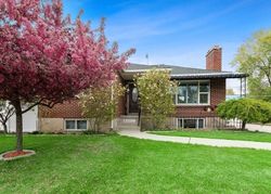 Short-sale in  E 2100 S Salt Lake City, UT 84106