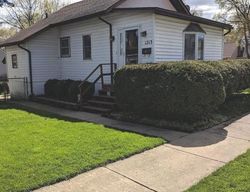 Short-sale in  W CHICAGO ST Elgin, IL 60123