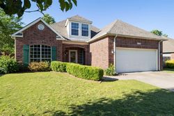 Short-sale in  W MADISON ST Broken Arrow, OK 74012