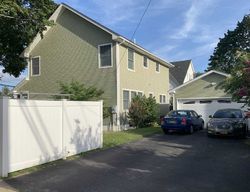 Short-sale Listing in 6TH AVE WEST BABYLON, NY 11704