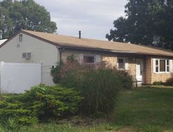 Short-sale Listing in JOHNSON CT CENTEREACH, NY 11720