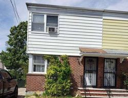 Short-sale Listing in 197TH ST SAINT ALBANS, NY 11412