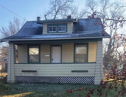 Short-sale in  W GIFT AVE Peoria, IL 61604