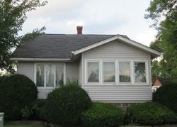 Short-sale Listing in E 161ST PL SOUTH HOLLAND, IL 60473