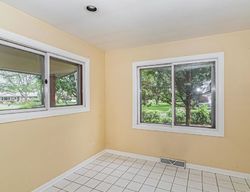 Short-sale Listing in S BUSSE RD MOUNT PROSPECT, IL 60056