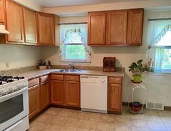 Short-sale Listing in W GLENDALE ST BEDFORD, OH 44146