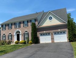 Short-sale in  BECKLEY DR Williamstown, NJ 08094