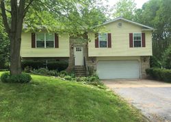 Short-sale in  STONEBROOK DR Highland, IL 62249