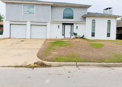 Short-sale Listing in NW 116TH TER OKLAHOMA CITY, OK 73114