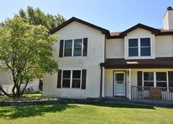 Short-sale in  CHERRYWOOD DR North Aurora, IL 60542