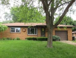 Short-sale Listing in W LE FEVRE RD STERLING, IL 61081