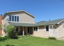 Short-sale in  DUNLEAVY DR Highland, MI 48356