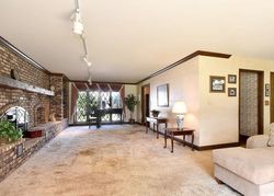 Short-sale in  HICKORY DR Lisle, IL 60532