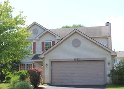 Short-sale Listing in IMPERIAL VALLEY CT AURORA, IL 60503