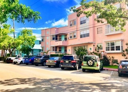 Sheriff-sale in  BAY DR  Miami Beach, FL 33141