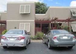 S Lakeview Dr, Hollywood FL