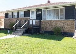 Short-sale in  BURNHAM AVE Calumet City, IL 60409