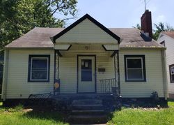 Short-sale in  N 33RD ST Louisville, KY 40212