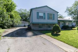 Short-sale Listing in 223RD PL CHICAGO HEIGHTS, IL 60411