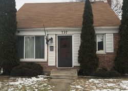 Short-sale in  BRISTOL AVE Westchester, IL 60154