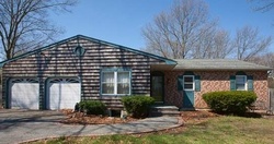 Short-sale Listing in STUYVESANT AVE EAST SETAUKET, NY 11733