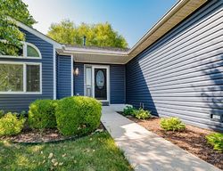 Short-sale Listing in RED HAWK DR PLAINFIELD, IL 60586