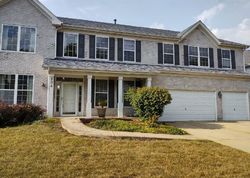 Short-sale in  HARTFORD LN Bolingbrook, IL 60440