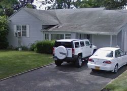 Short-sale in  COURTLAND DR Bay Shore, NY 11706