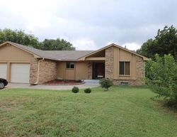 Short-sale in  N BANBURY CIR Wichita, KS 67226