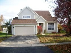 Short-sale Listing in PENNY LN BOLINGBROOK, IL 60440