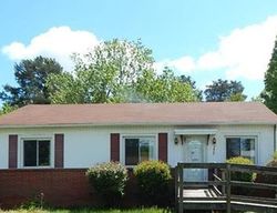Short-sale Listing in 2ND AVE NW HICKORY, NC 28601