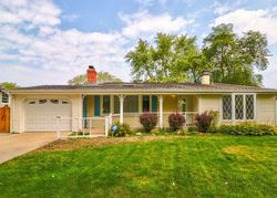 Short-sale in  BEECHWOOD RD Buffalo Grove, IL 60089