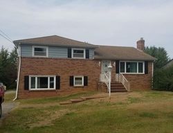 Short-sale Listing in N SHARON AVE RED LION, PA 17356