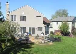 Short-sale Listing in THUNDER RDG LAKE IN THE HILLS, IL 60156