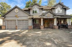 Short-sale in  SW CHIA LOOP Wilsonville, OR 97070