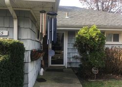 Short-sale in  OAKFIELD AVE Freeport, NY 11520