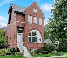 Short-sale in  WALTER AVE Des Plaines, IL 60016