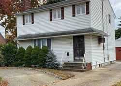Short-sale in  EMERSON PL Valley Stream, NY 11580