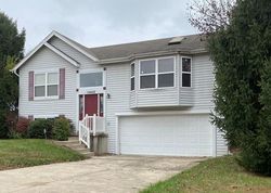 Short-sale in  WILLIAMSBURG MANOR DR Florissant, MO 63034