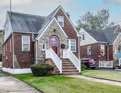 Short-sale in  WOOD ST Lynbrook, NY 11563