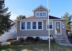 Short-sale in  WILLOUGHBY AVE Wantagh, NY 11793