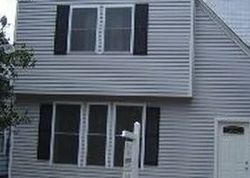 Short-sale in  ELSINORE AVE Glen Cove, NY 11542