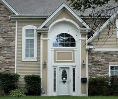 Short-sale in  W THACKER ST Hoffman Estates, IL 60169